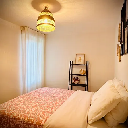 40m2-air Conditioning-elevator-underground Parking-self Checkin! Climatise 40m2-ascenseur-parking Souterrain -arrivee Autonome *
